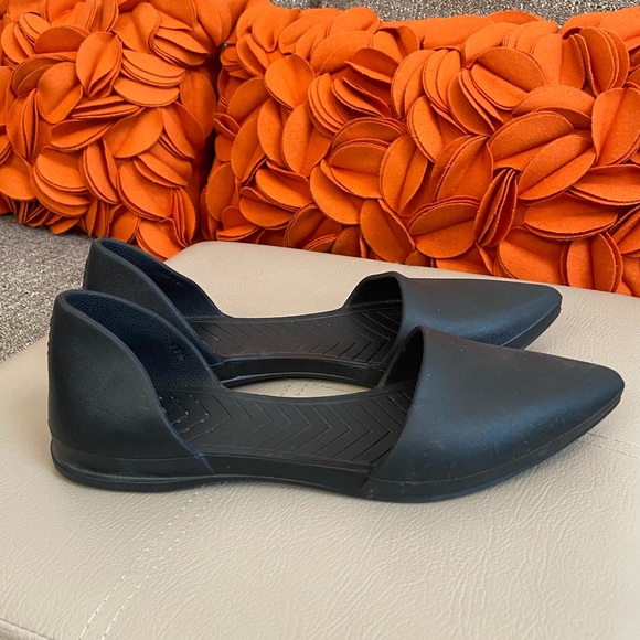 ❗️SOLD❗️Native Audrey Pointed Toe Flats❣️